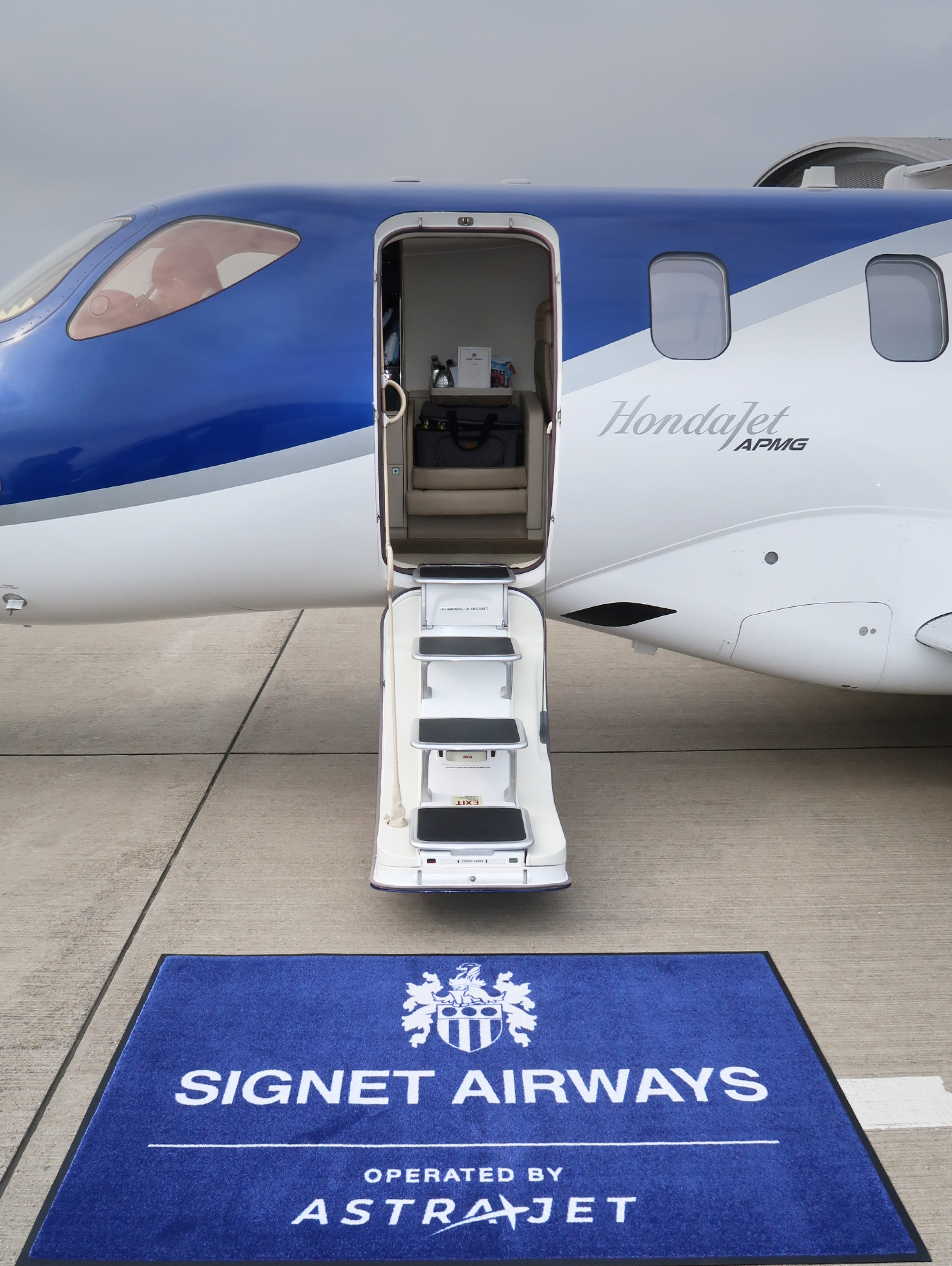 SIGNET AIRWAYS PRIVATE JET GIVEAWAY