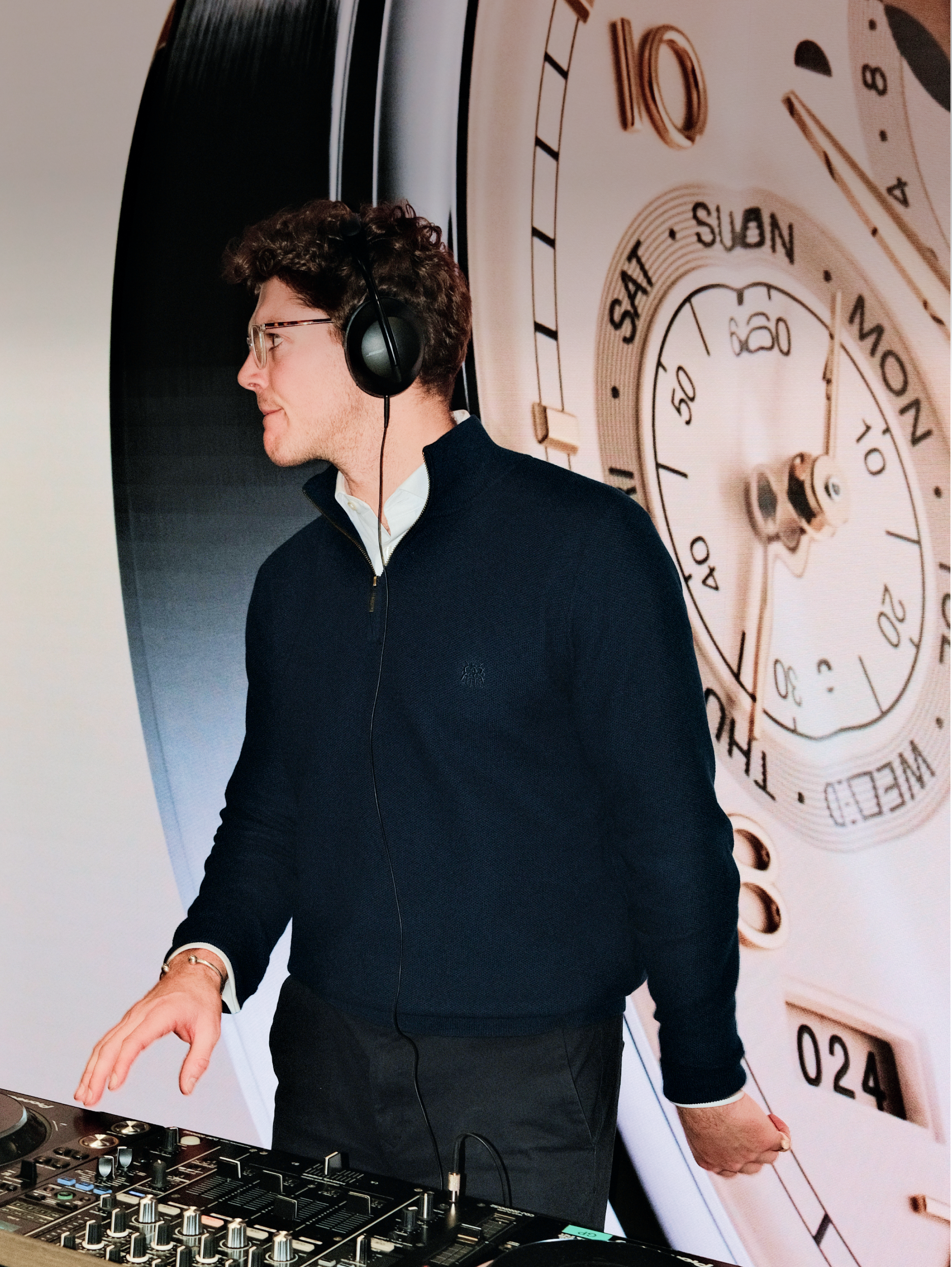 CLUBHOUSE DJ